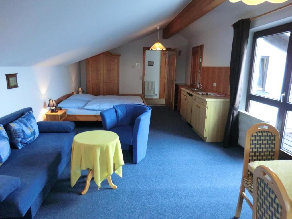 Hotel Garni Rottaler Hof Bad Griesbach  Room photo